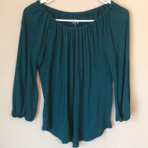 Three quarter sleeve top
